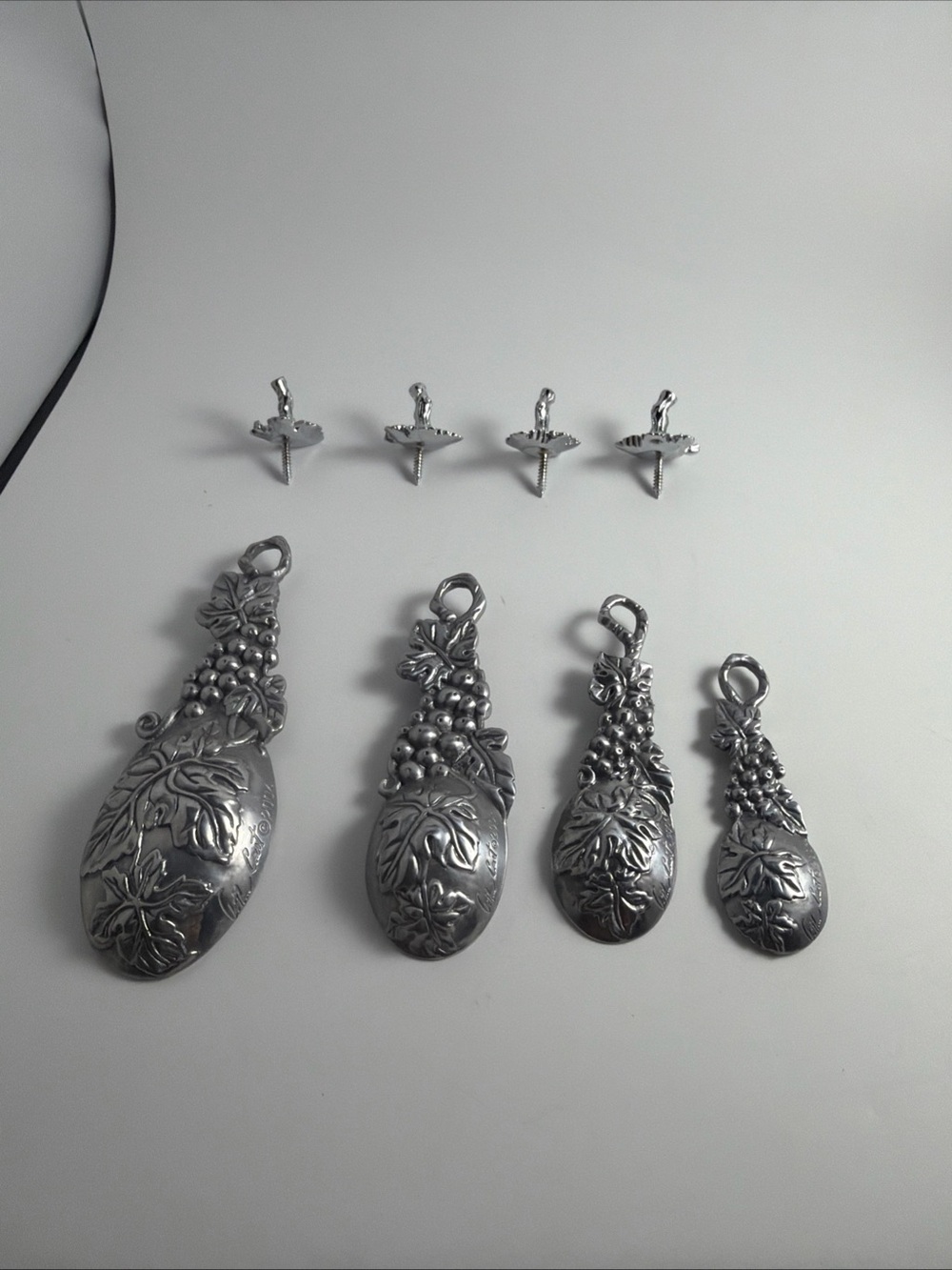 Arthur Court Kitchen Grape Measuring Spoons set of 4 with Hangers 2004 Aluminum